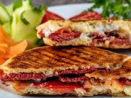 Kaşarlı&Sucuklu Bazlama Tost